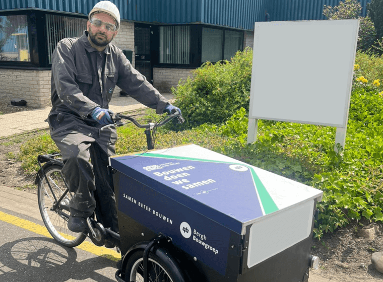 Bergh Brandveiligheid met de bakfiets op werk!